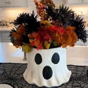 piegricdiat Ghost Vase Gift, Cutest Ghost Bucket Halloween, 2024 New Ghost Flower Pot, Funny Ghost Planter, Ghost Candy Bowl Decor, Treat Buckets Outdoor Garden Decoration (1pcs,Large)